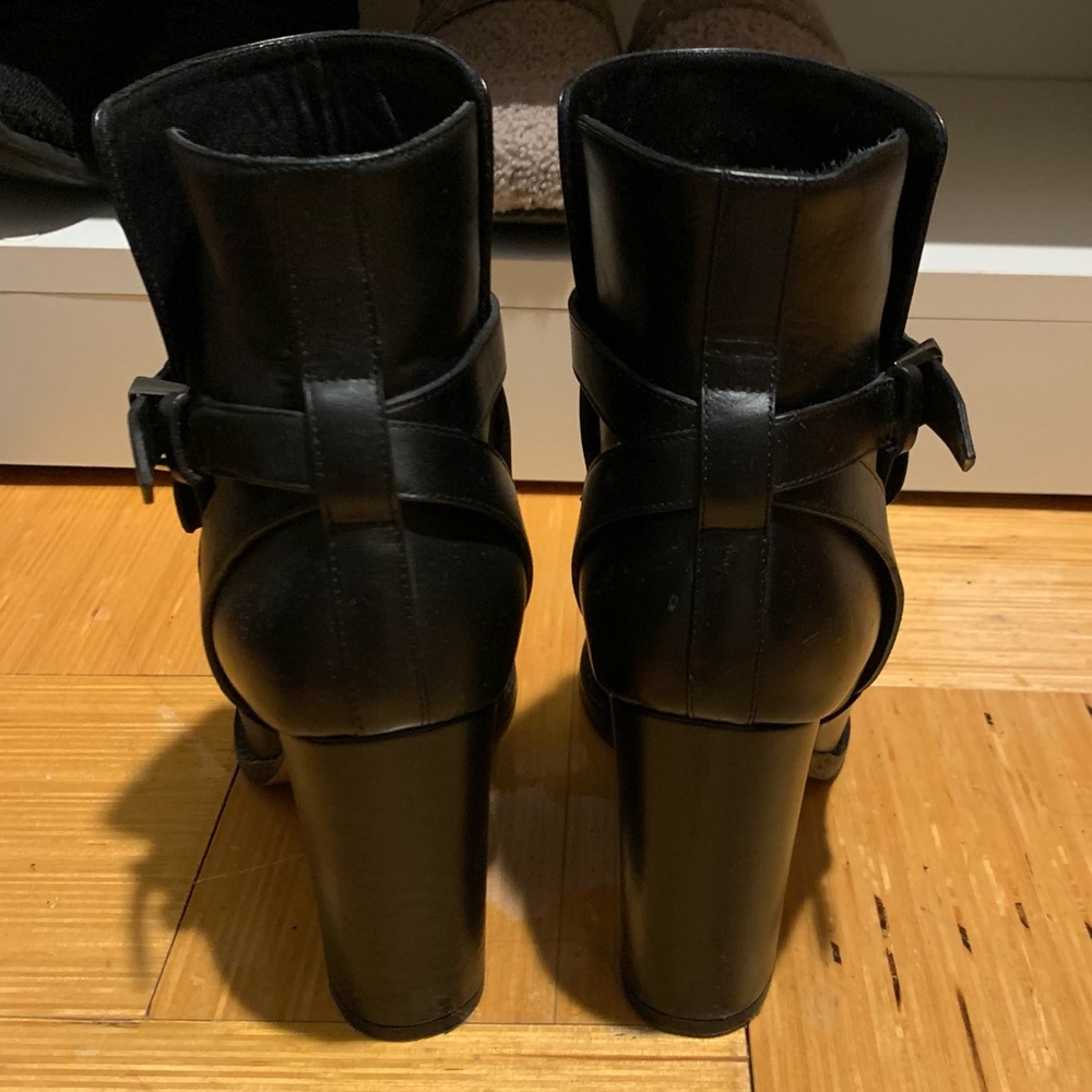 Valentino Black Heeled Boots with Floral Detail - Picture 5 of 13